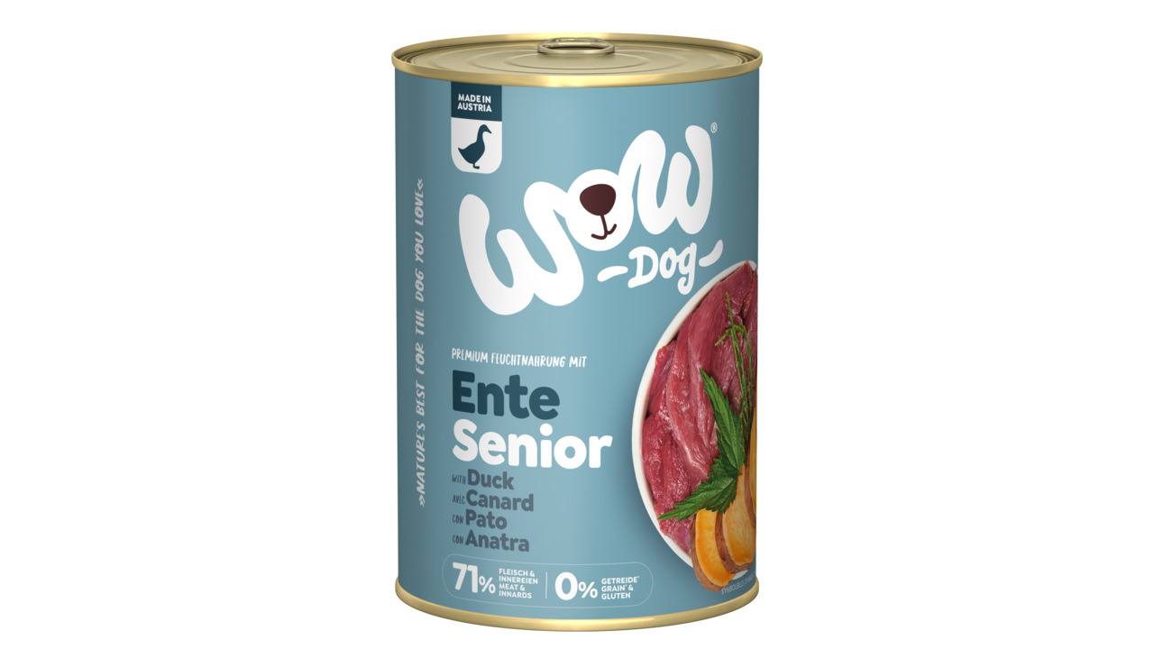 Das Bild zeigt eine Dose Hundefutter der Marke WOW DOG mit der Geschmacksrichtung Ente, speziell für ältere Hunde (Senior). Die Dose enthält 400 g und weist darauf hin, dass das Produkt zu 71 % aus Fleisch und Innereien besteht. Es ist getreide- und glute