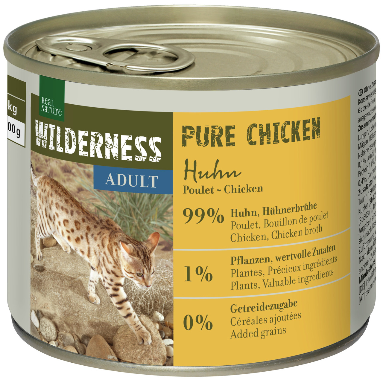 Das Bild zeigt eine Dose Katzenfutter der Marke Real Nature Wilderness mit der Geschmacksrichtung "Pure Chicken" (Huhn). Das Produkt ist für erwachsene Katzen (Adult) geeignet und enthält 99 % Huhn und Hühnerbrühe, 1 % pflanzliche Zutaten und 0 % Getreide