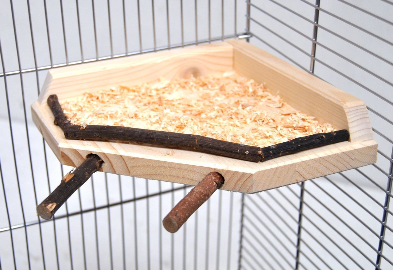 Ollesch Holzplattform, für Kleintiere (Hamster-Mäuse), unbehandelt, mit Ästen u. Holzspänen, zum Befestigen am Käfig, gemütlich.
