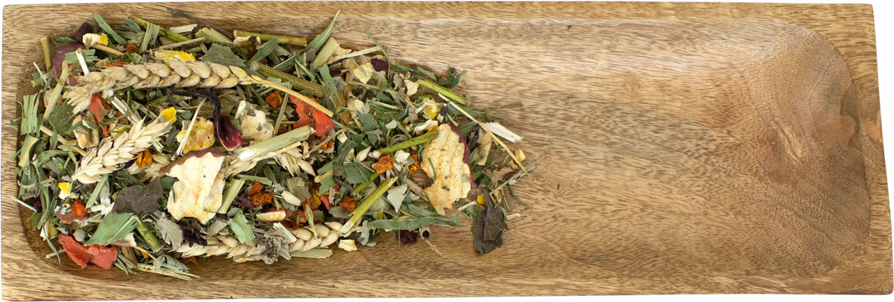 JR FARM Kleintierfutter-Mix, 500 g, für Kaninchen & Meerschweinchen, mit Gräsern, Kräutern, Blüten, Getreideähren & Gemüse.