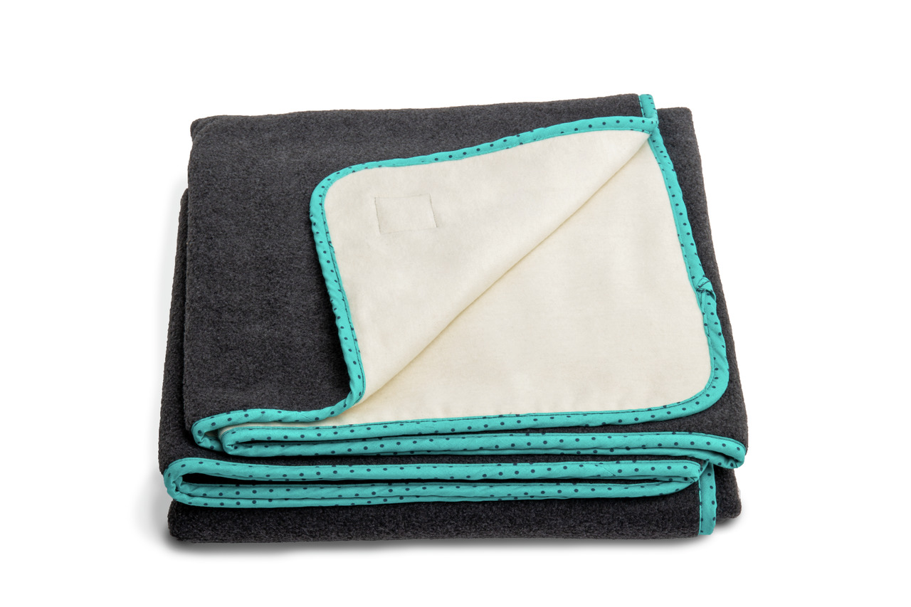 Bunny Nature Kuscheldecke, für Kaninchen & Kleintiere, dunkelgrau/creme, türkis Rand, 100x70 cm, Komfort & Wärme.