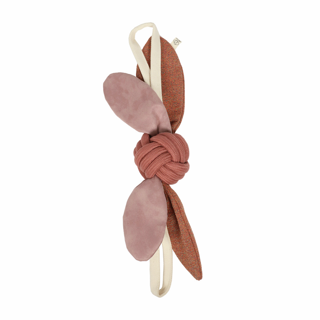 D&D Knoten-Spielzeug für Hunde, robust, Rosa/Beige, mit Knoten u. Stoffenden zum Ziehen/Kauen, ideal für interaktive Spiele.