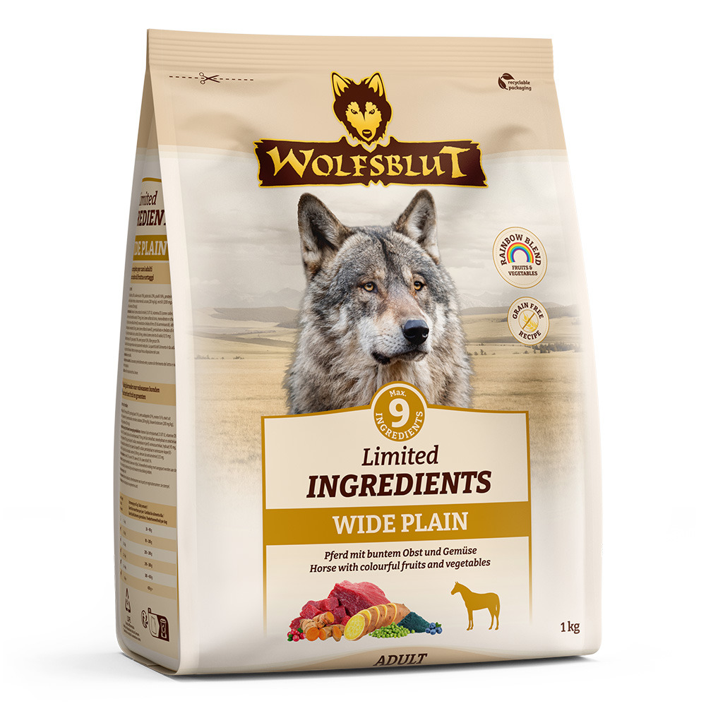 Das Bild zeigt eine 1-kg-Packung des Hundefutters „Wolfsblut Wide Plain Limited Ingredients“. Es ist für erwachsene Hunde geeignet und enthält Pferdefleisch mit buntem Obst und Gemüse. Die Verpackung hebt hervor, dass es sich um ein getreidefreies Rezept 