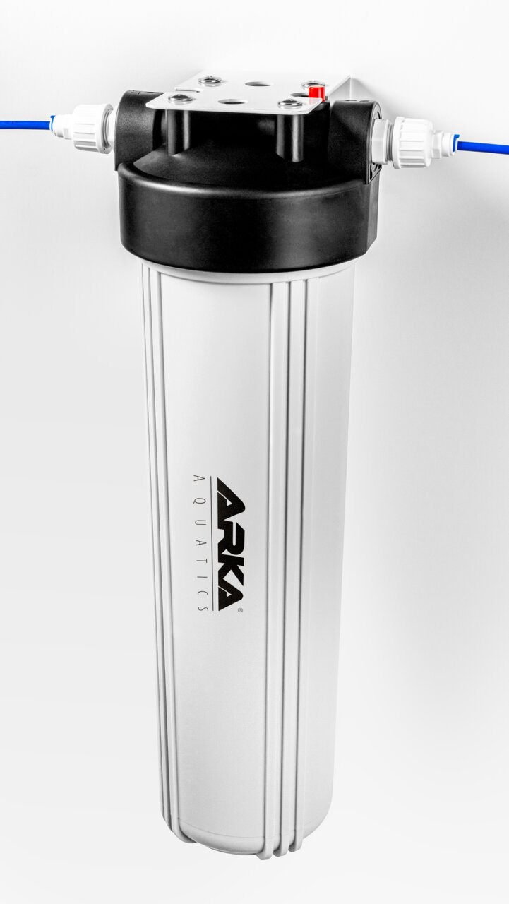 ARKA Aquatics Osmosefilter, Wasserfilter f. Aquaristik, zylindrisch, weiß-schwarz, reinigt Leitungswasser, sorgt f. Aquarium-Wasserqualität.