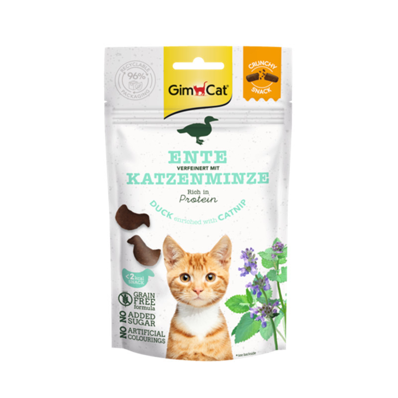 Die Abbildung zeigt eine Verpackung des Produkts „GimCat Crunchy Snack Ente verfeinert mit Katzenminze“. Es handelt sich um einen getreidefreien Katzensnack für ausgewachsene Katzen mit Entengeschmack und Katzenminze. Die Verpackung enthält 42 g und beton