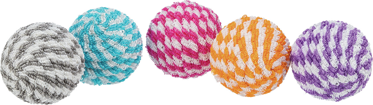 Fünf bunte Spielbälle der Marke TRIXIE für Katzen, ideal für spielerische Unterhaltung und Bewegung. Die Bälle sind in den Farben Grau-Weiß, Blau-Weiß, Pink-Weiß, Orange-Weiß und Lila-Weiß gestaltet. Perfekt für Katzen jeden Alters, fördern sie Aktivität 