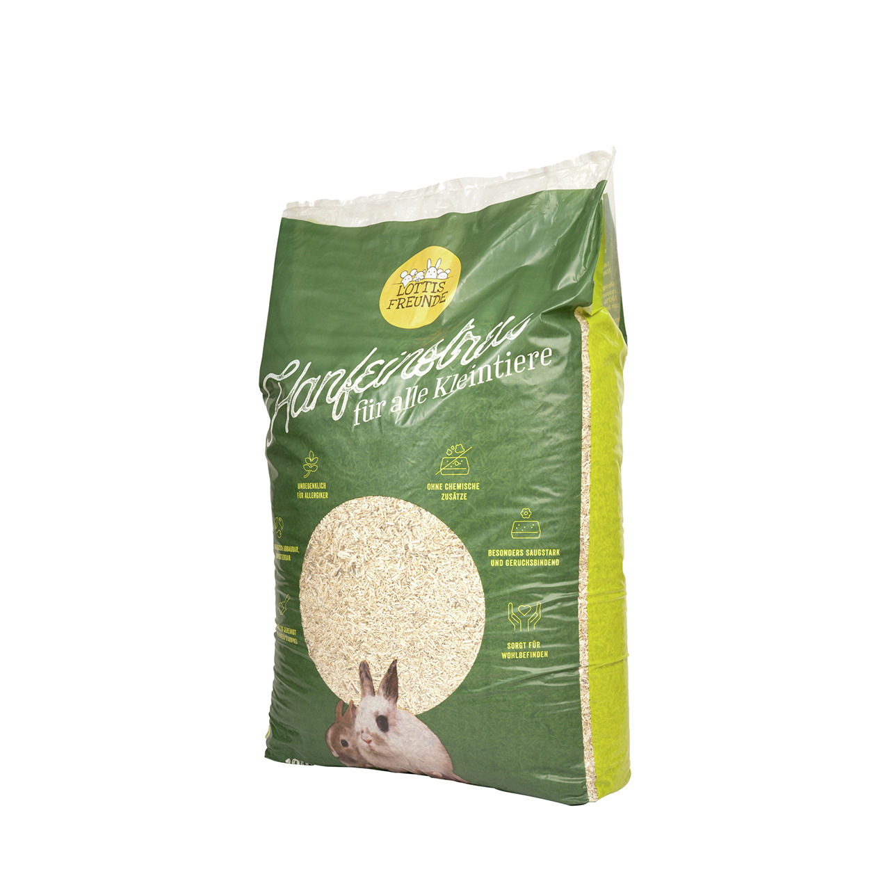 Das Bild zeigt eine grüne Verpackung des Produkts „Lottis Freunde Hanfeinstreu für alle Kleintiere“. Die Zielgruppe sind Kleintiere wie Kaninchen oder Meerschweinchen. Die Einstreu ist staubarm, geruchsbindend und frei von chemischen Zusätzen. Die Verpack