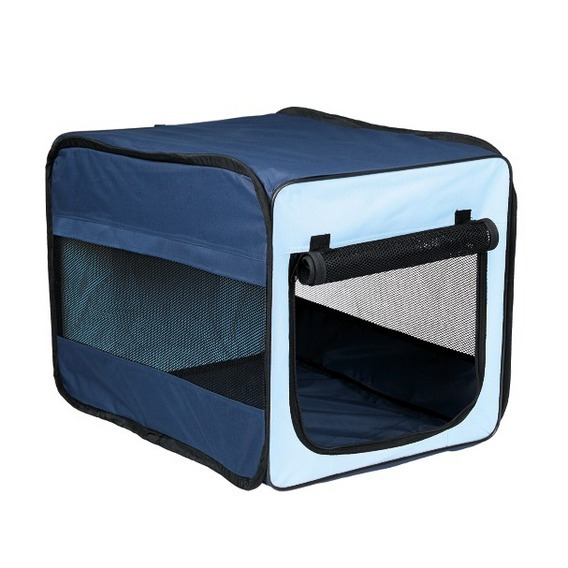 Das Bild zeigt die TRIXIE Transportbox Vario, eine faltbare Transportbox für Haustiere, speziell für Hunde und Katzen. Die Box ist in Blau und Hellblau gehalten, mit Netzfenstern für Belüftung und einer aufrollbaren Öffnung an der Vorderseite. Sie bietet 