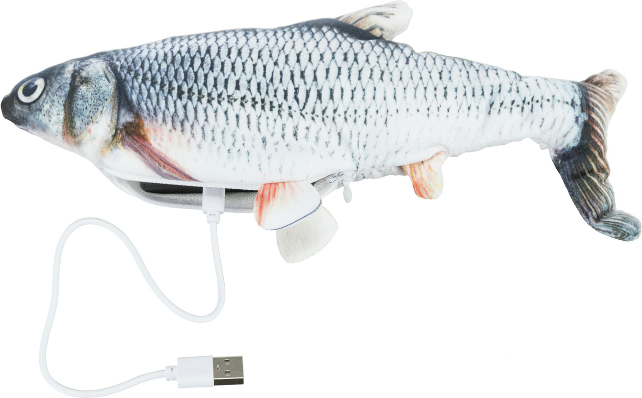 Das Bild zeigt das Produkt „TRIXIE USB-Spielzeugfisch“ für Katzen. Es handelt sich um ein interaktives Katzenspielzeug in Form eines realistisch gestalteten Fisches mit USB-Anschluss. Der Fisch ist ca. 30 cm lang und simuliert durch Bewegungen einen echte