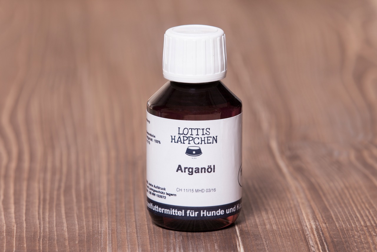 LOTTIS HÄPPCHEN Arganöl, Ergänzungsfuttermittel für Hunde & Katzen, 100 ml, unterstützt Haut & Fell.