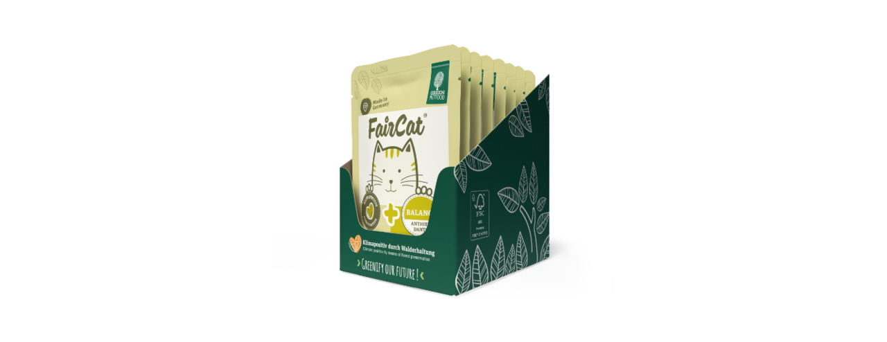 FairCat Balance von Green Petfood: Nachhaltiges Katzenfutter für erwachsene Katzen, Geschmacksrichtung Geflügel, in grüner Kartonbox.