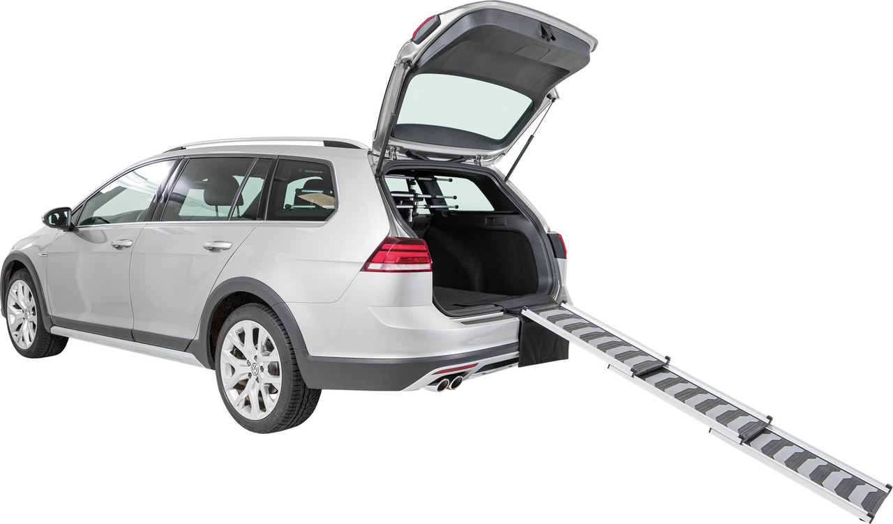 TRIXIE Hundetreppe, silbern, für ältere-verletzte Hunde, rutschfest, erleichtert Einstieg ins Auto, robust, für Kofferraum.