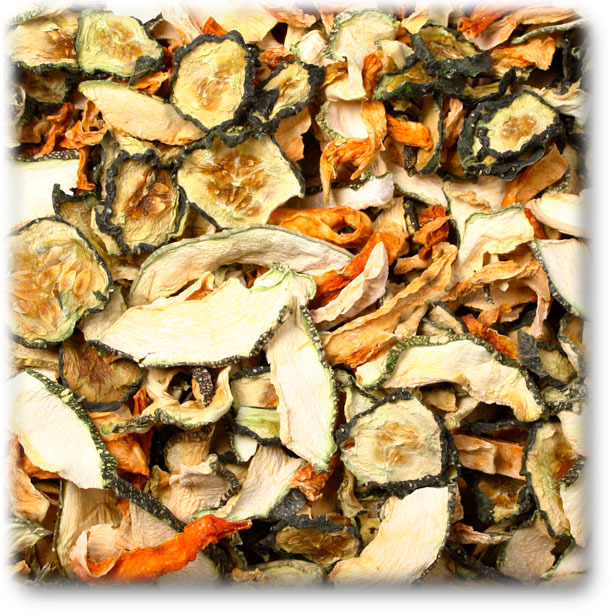 JR FARM Individual Gemüse-Mix, für Kleintiere (Kaninchen, Meerschweinchen), reich an Vitaminen & Ballaststoffen, 200 g, Zucchini & Karotten.