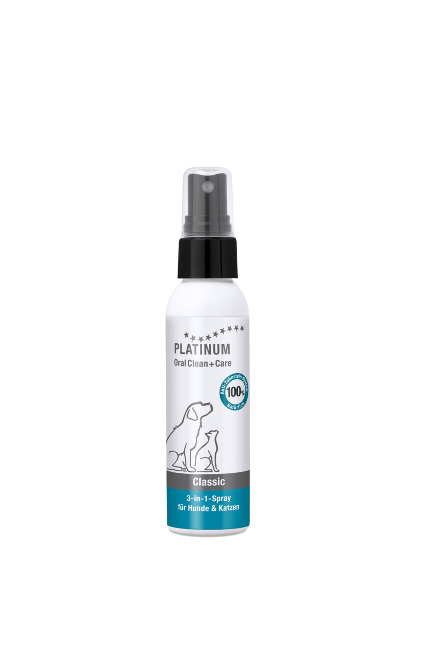 Das Bild zeigt eine weiße Sprühflasche der Marke PLATINUM mit schwarzem Sprühkopf. Es handelt sich um das Produkt "Oral Clean + Care Classic 3-in-1-Spray" für Hunde und Katzen. Die Flasche enthält 100 ml und ist speziell für die Zahnpflege entwickelt. Das