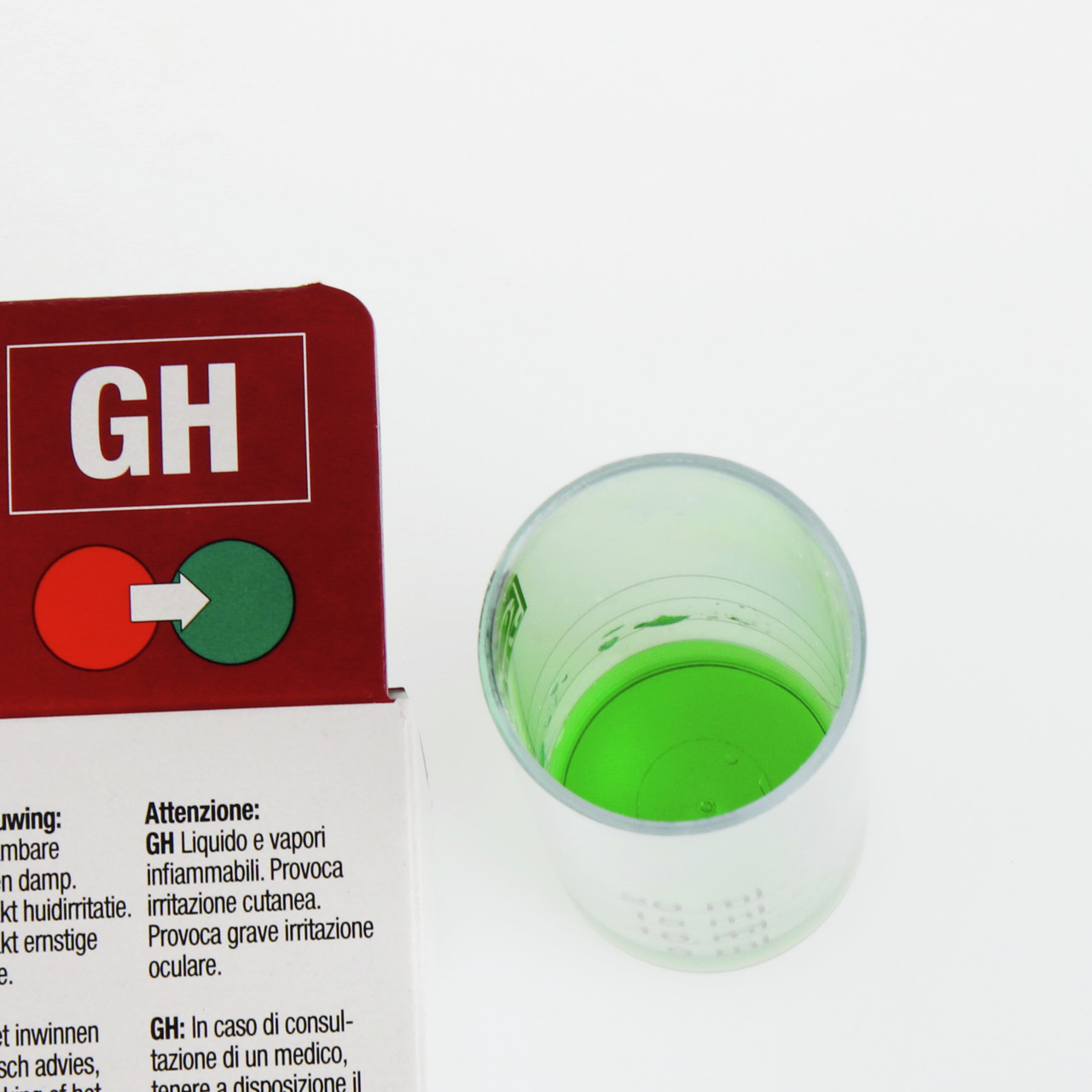 JBL GH-Test, Gesamthärte-Bestimmung f. Aquariumwasser, Zielgruppe: Aquarienbesitzer, inkl. Messbecher, Farbumschlag-Grafik.