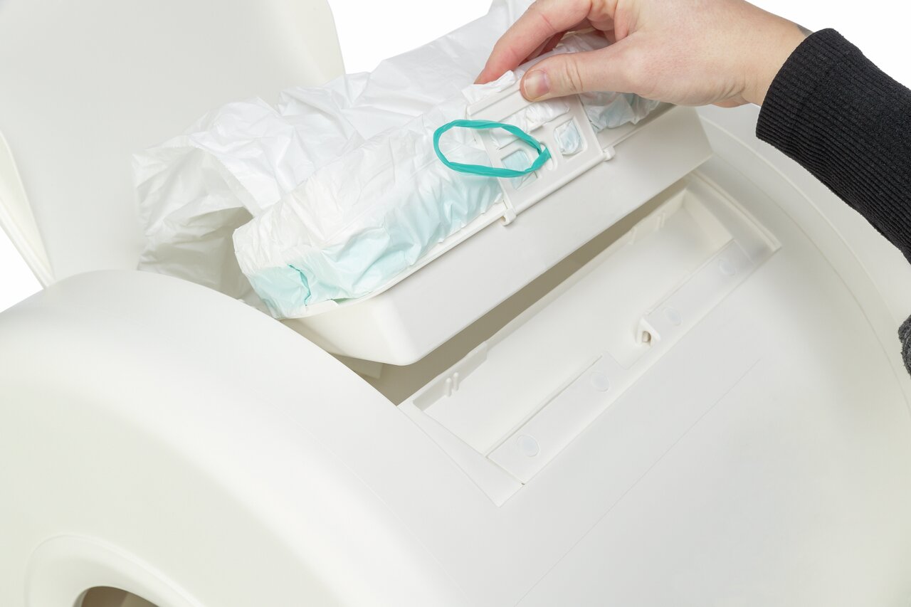 TRIXIE Windeleimer, Haustierbedarf, hygienisch, geruchsminimierend, weiß, für Tierabfälle, praktisch für Tierhalter.