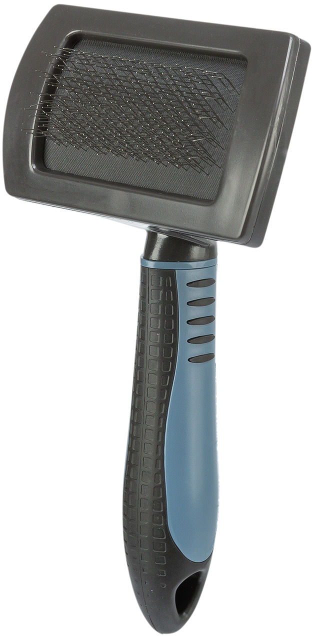 Das Bild zeigt die TRIXIE Universalbürste für Haustiere, geeignet für Hunde und Katzen. Die Bürste hat einen ergonomischen Griff in Schwarz und Blau sowie feine Metallborsten, die ideal zur Fellpflege und Entfernung von losen Haaren sind. Perfekt für eine